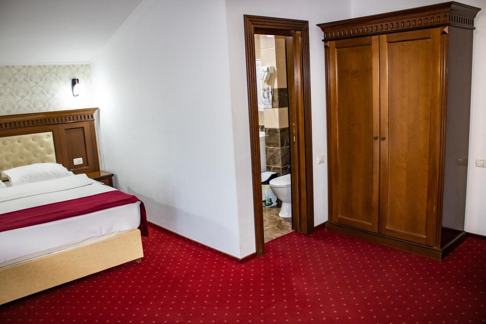 Hotel Rebis Браїла Екстер'єр фото