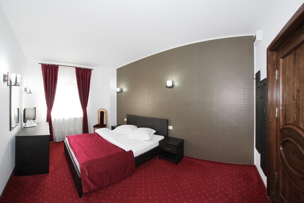 Hotel Rebis Браїла Номер фото
